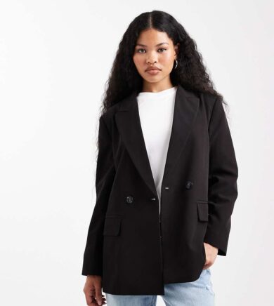 Miss Selfridge Petite oversized blazer in black